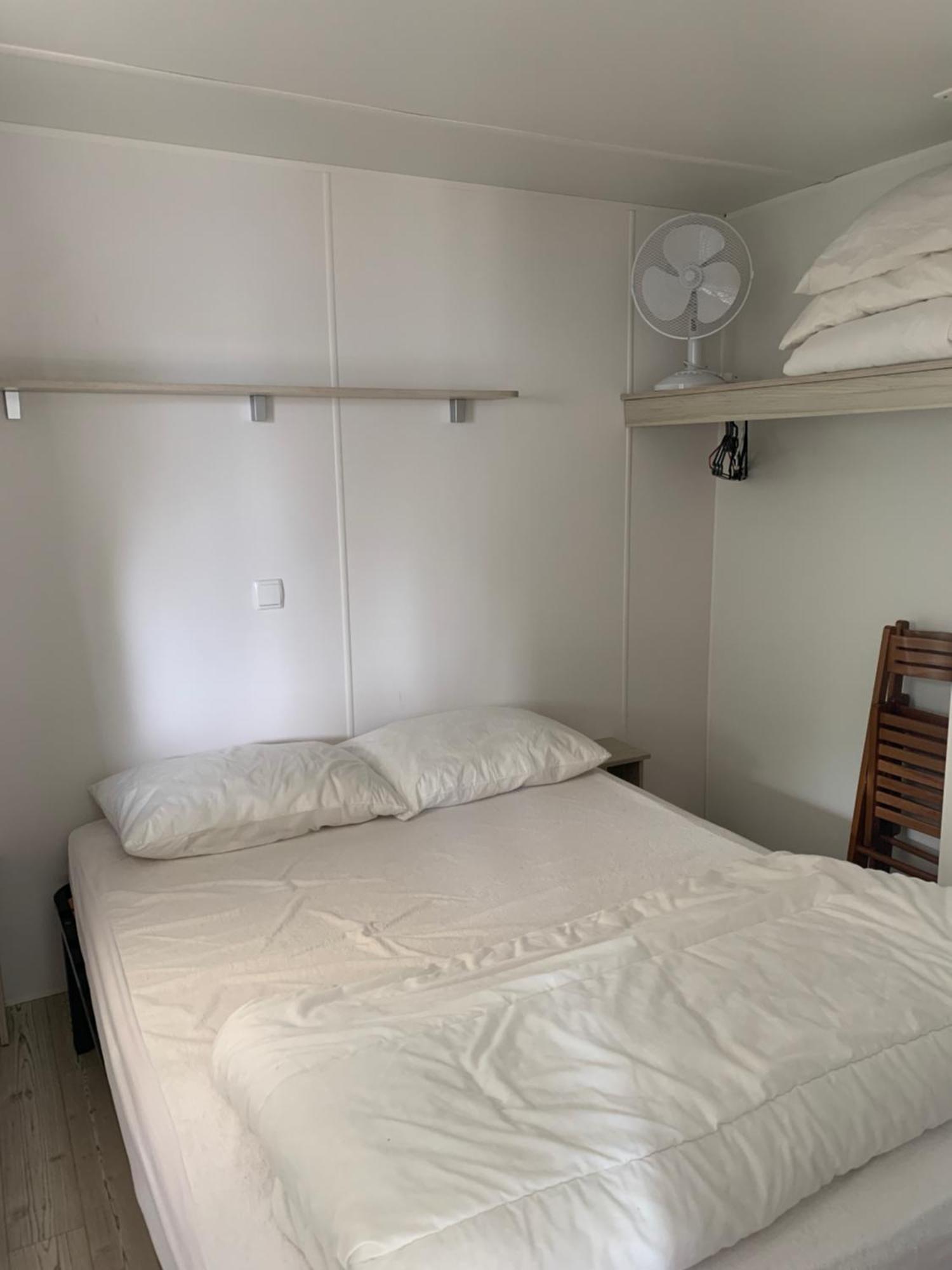 Mobil Home 10 M Et Mme Colas Litteau Kültér fotó