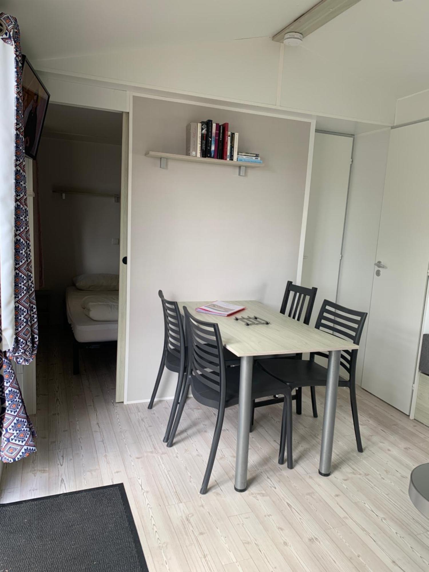 Mobil Home 10 M Et Mme Colas Litteau Kültér fotó